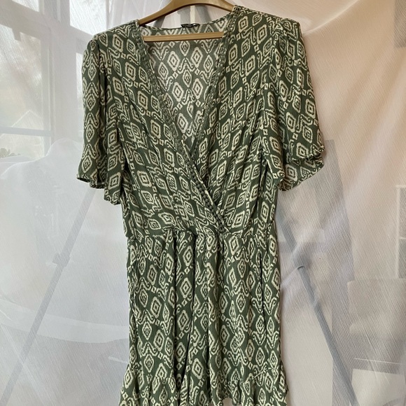 Lily Rose Green Patterned Romper XXL - Picture 10 of 10